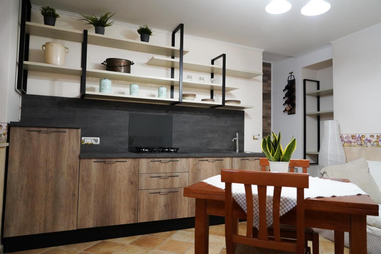 Familiainn Rooms & Apartments 庞贝 外观 照片
